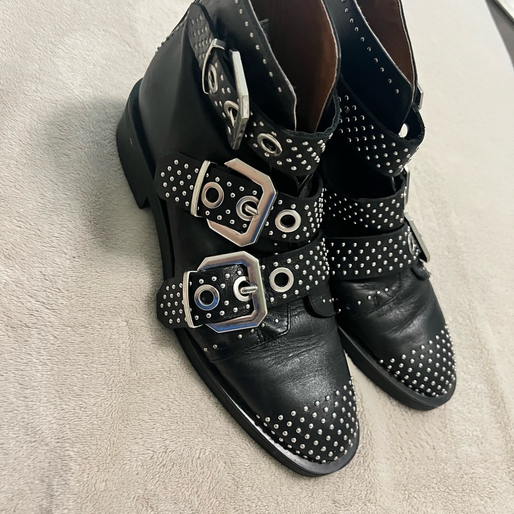Zara booties size 40